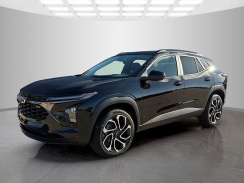 New 2026 Chevrolet Trax RS w/ Sunroof Package FWD image 8
