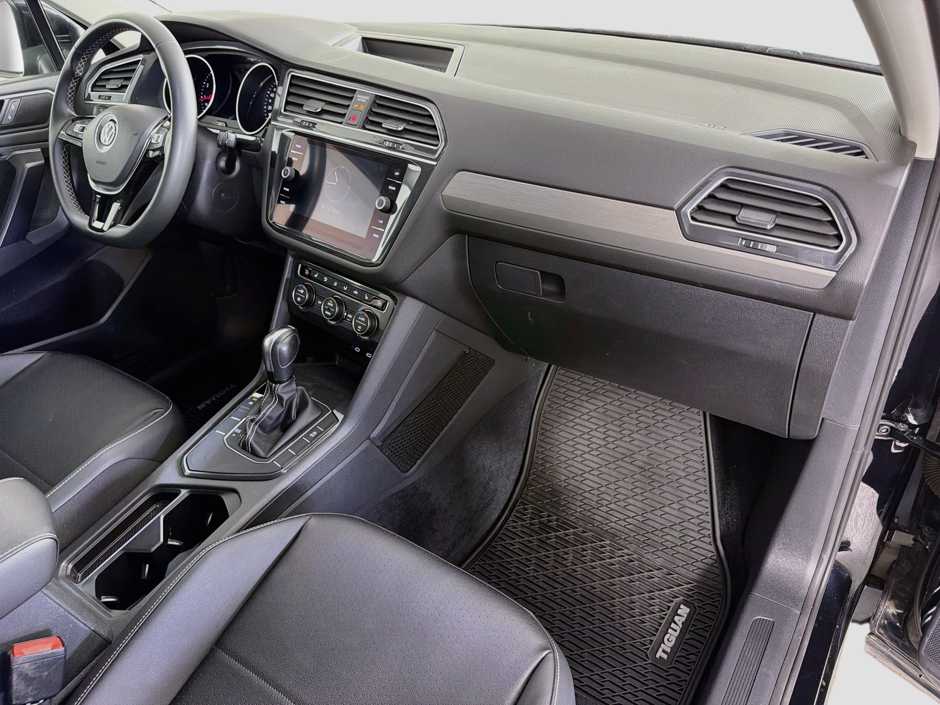 Certified 2021 Volkswagen Tiguan SE FWD image 29