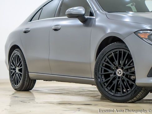 Used 2022 Mercedes-Benz CLA 250 4MATIC w/ Premium Package image 4