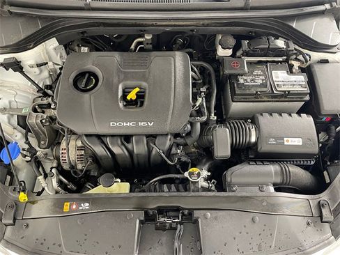 Used 2017 Hyundai Elantra Value Edition image 21