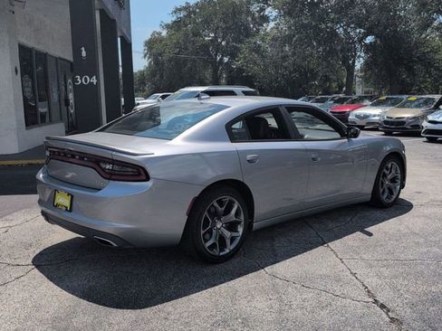 Used 2016 Dodge Charger R/T w/ Navigation & Travel Group RWD image 5