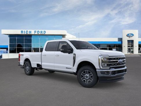 New 2026 Ford F250 Lariat w/ FX4 Off-Road Package AWD/4WD image 7