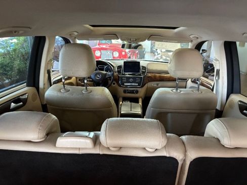 Used 2017 Mercedes-Benz GLS 450 4MATIC image 14