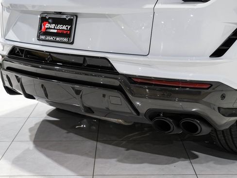 Used 2024 Lamborghini Urus Performante image 74