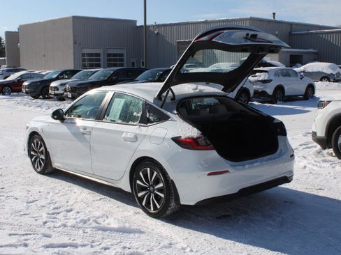 Used 2024 Honda Civic EX-L image 7