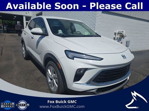 Certified 2024 Buick Encore GX Preferred w/ Comfort Package FWD image 3