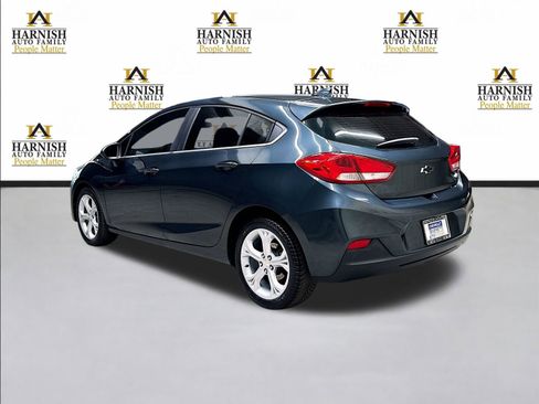 Used 2019 Chevrolet Cruze Premier FWD image 8