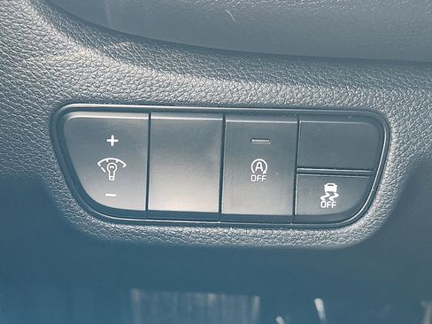 Certified 2025 Kia Seltos EX w/ EX Sunroof Package image 26