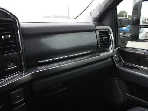 New 2026 Ford F250 Lariat w/ Black Appearance Package AWD/4WD image 20