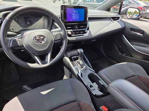 Used 2025 Toyota Corolla SE FWD image 8