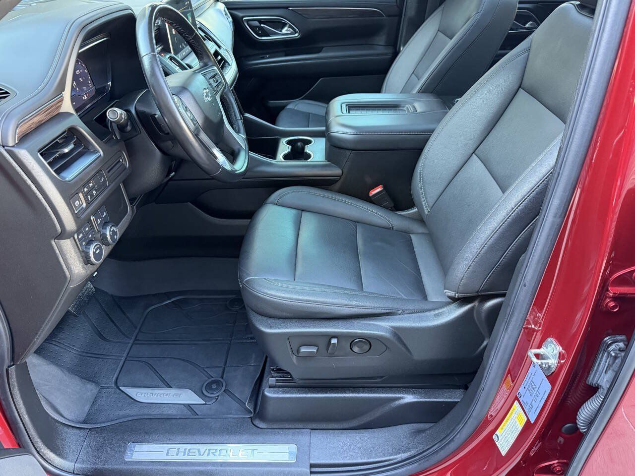 Used 2022 Chevrolet Tahoe Z71 AWD/4WD image 16