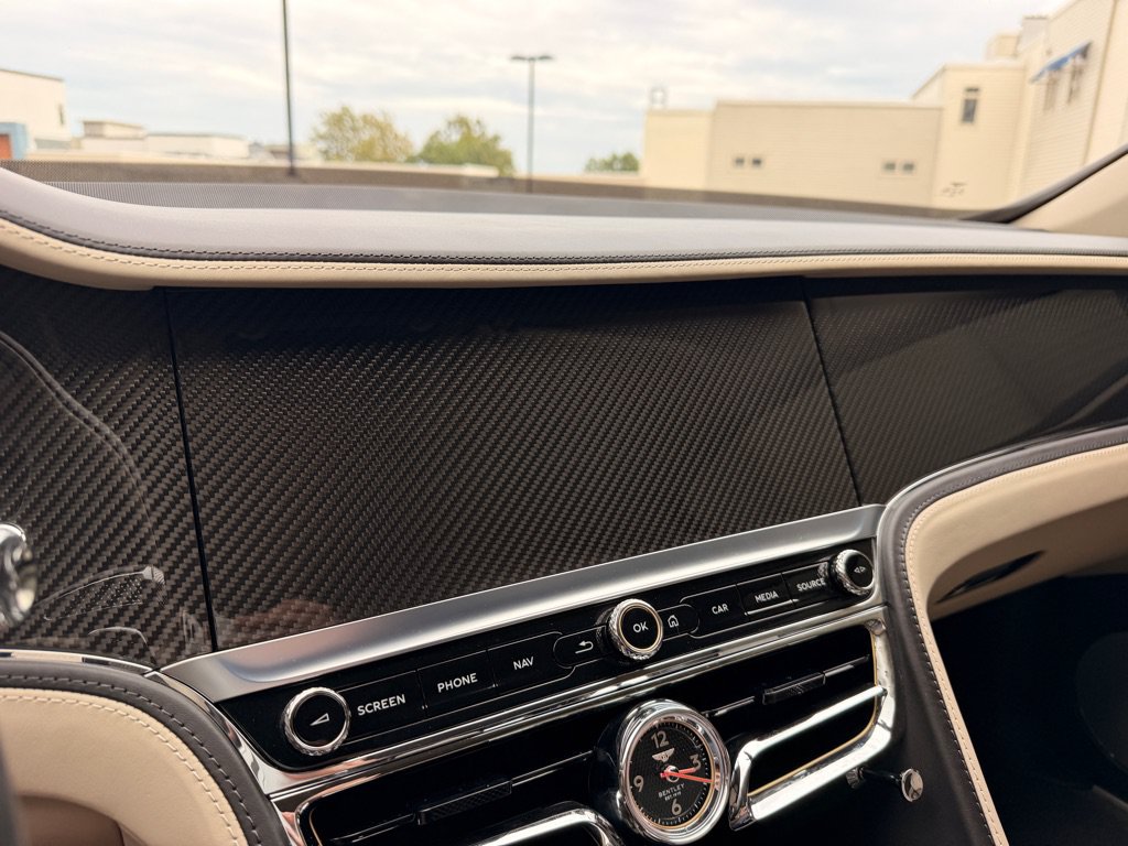 Used 2021 Bentley Flying Spur V8 AWD/4WD image 15