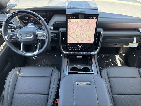 New 2026 GMC Yukon XL Denali w/ Denali Reserve Package AWD/4WD image 7