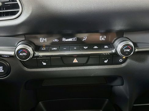 Used 2024 MAZDA CX-30 AWD 2.5 S w/ Preferred Package image 18