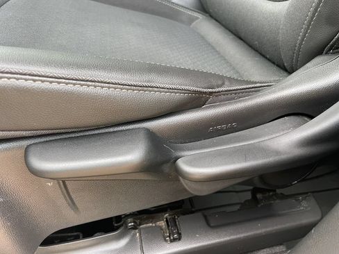 Used 2025 Buick Encore GX Preferred AWD/4WD image 20