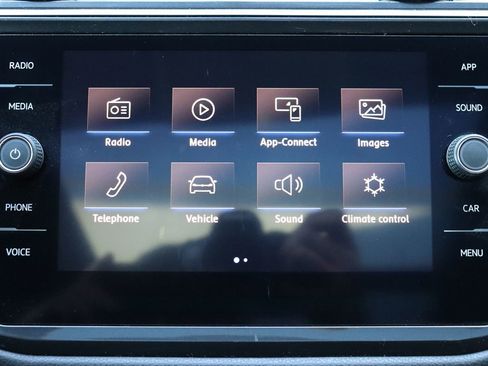 Used 2020 Volkswagen Tiguan SE w/ Panoramic Sunroof Package image 20