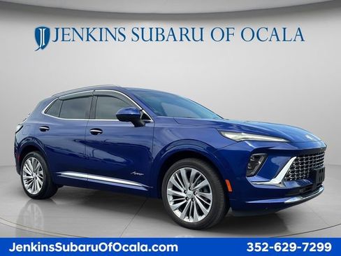 Used 2025 Buick Envision Avenir AWD/4WD image 1