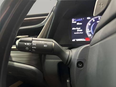 Used 2019 Lexus ES 350 w/ Accessory Package 2 FWD image 19