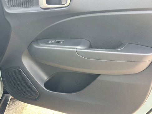 New 2026 Hyundai Venue SEL FWD image 15