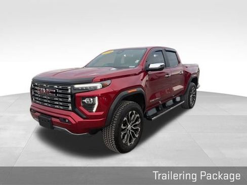 Used 2024 GMC Canyon Denali image 6