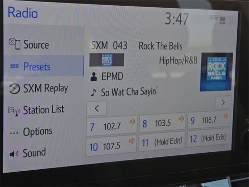 Used 2024 Toyota Sienna XLE image 18