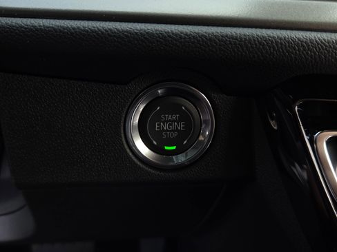 New 2026 Chevrolet Traverse LT w/ Driver Confidence Package FWD image 17