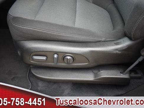 Used 2023 Chevrolet Traverse LT FWD image 20