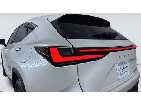 Used 2024 Lexus NX 350h AWD image 39