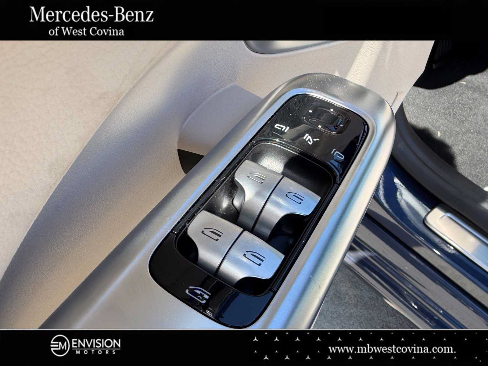 New 2026 Mercedes-Benz C 300 4MATIC Sedan image 17