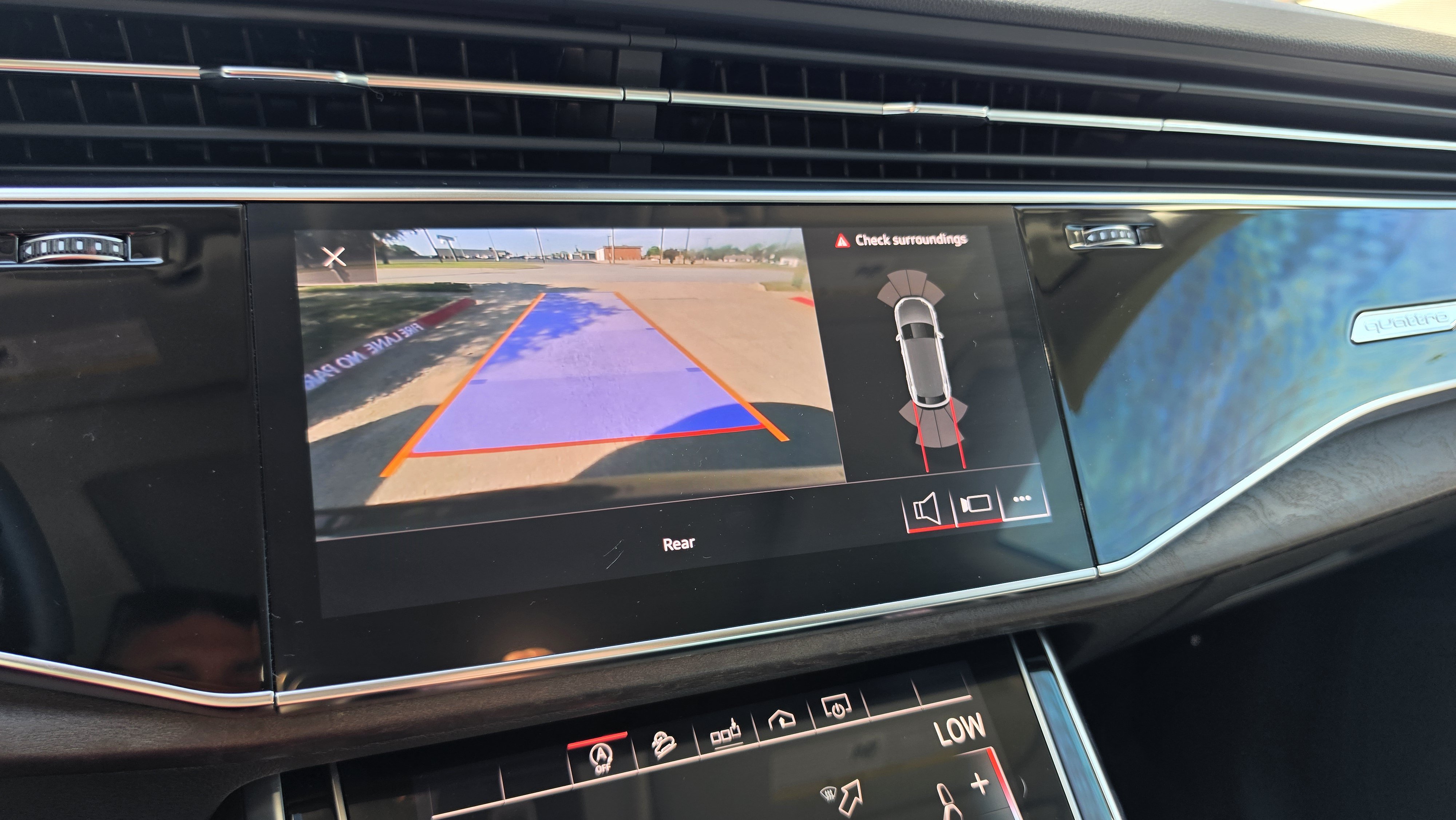 Used 2019 Audi Q8 Premium w/ Convenience Package AWD/4WD image 40