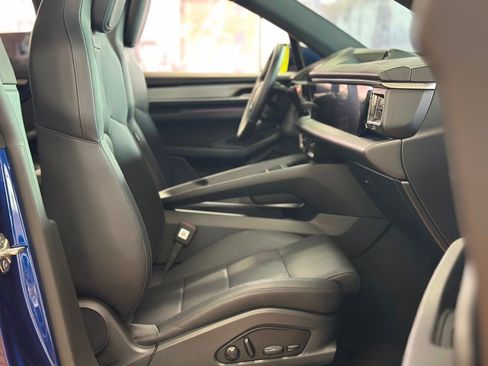 Used 2024 Porsche Macan 4 Electric w/ Premium Package image 28