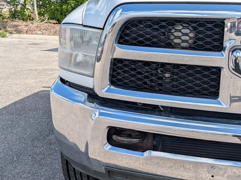 Used 2016 RAM 3500 Tradesman w/ Chrome Appearance Group RWD image 9