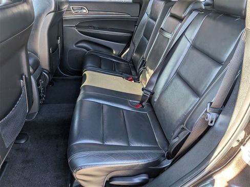 Used 2017 Jeep Grand Cherokee Limited image 25