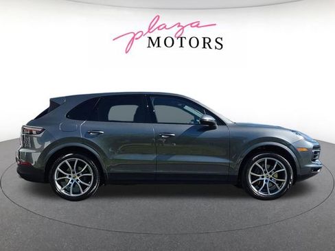 Used 2019 Porsche Cayenne AWD/4WD image 4