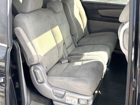 Used 2013 Honda Odyssey EX image 9