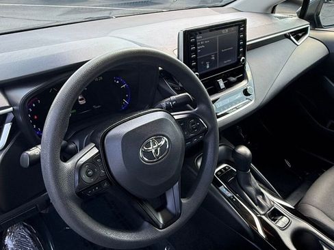 Used 2020 Toyota Corolla LE FWD image 24