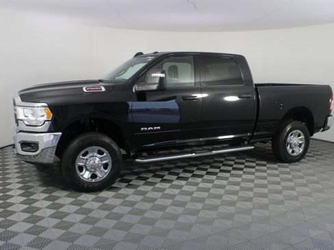 Used 2024 RAM 2500 Big Horn w/ Bed Utility Group image 2