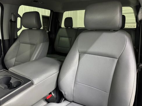 Used 2022 Ford F150 XL w/ Trailer Tow Package image 9