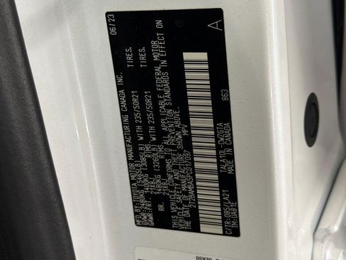 Used 2023 Lexus RX 350 FWD w/ Cold Area Package image 18