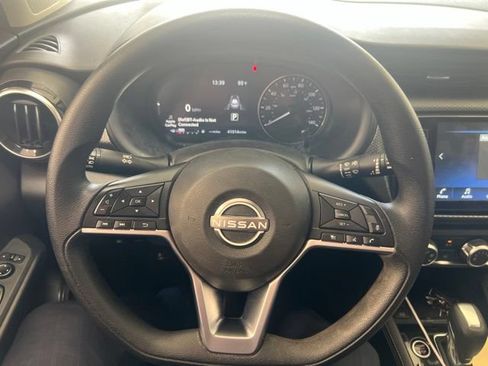 Used 2024 Nissan Kicks SV FWD image 16