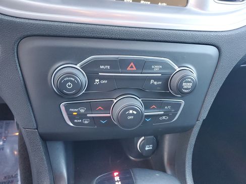 Used 2023 Dodge Charger SXT image 23