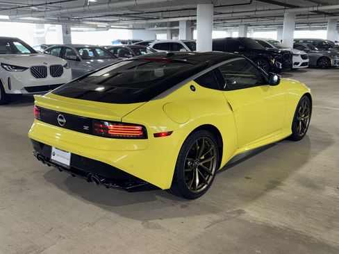 Used 2023 Nissan Z w/ Floor Mat Package (L93) RWD image 8