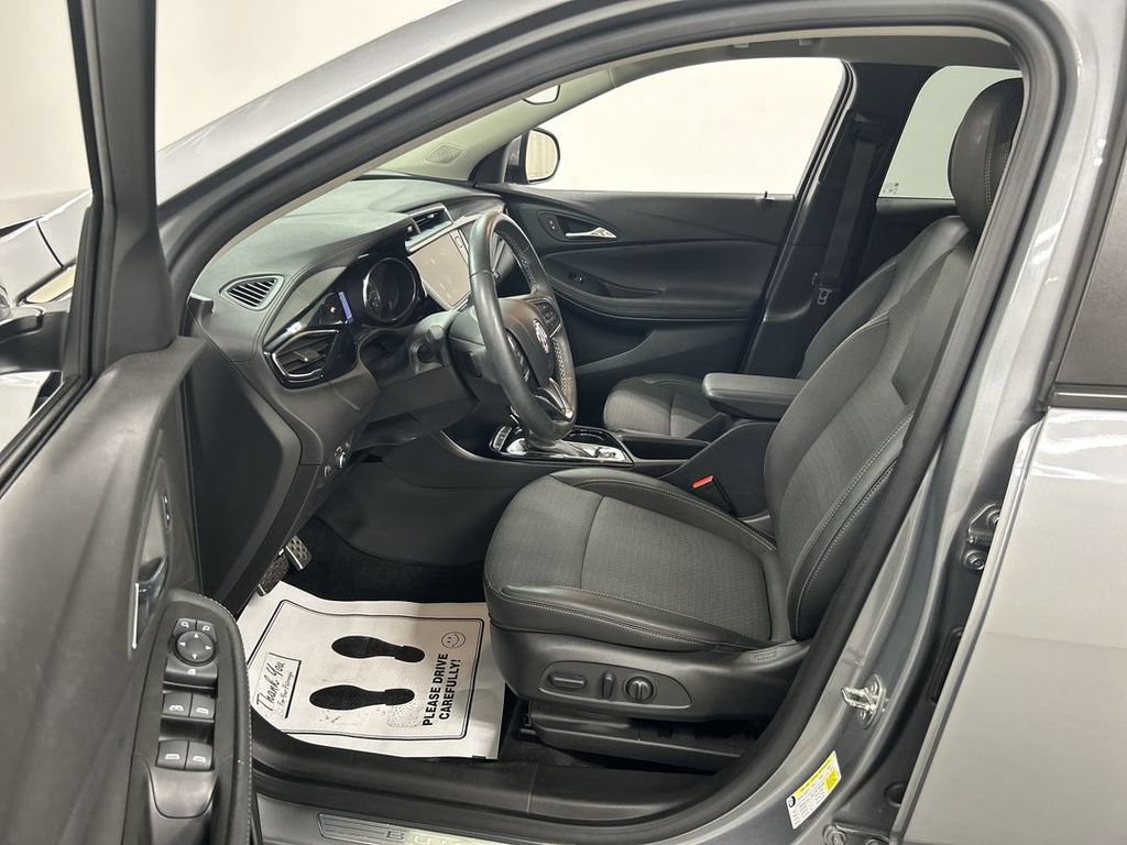 Certified 2023 Buick Encore GX Select w/ Sport Touring Package FWD image 9