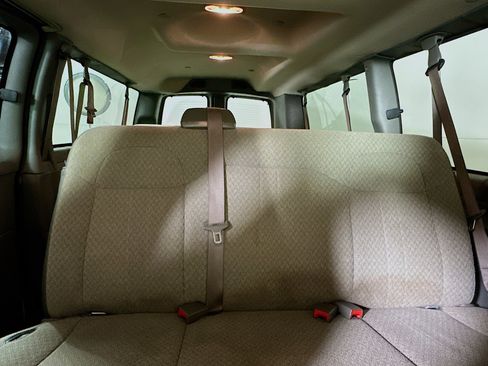 Used 2023 Chevrolet Express 3500 LS image 27
