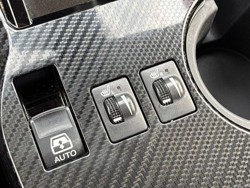 Used 2020 Toyota 4Runner TRD Off-Road Premium w/ Moonroof Package AWD/4WD image 24