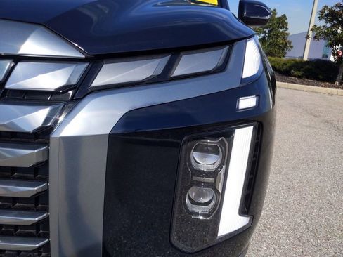 Used 2023 Hyundai Palisade Calligraphy image 10