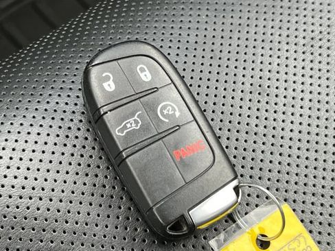 Used 2020 Jeep Grand Cherokee High Altitude AWD/4WD image 33