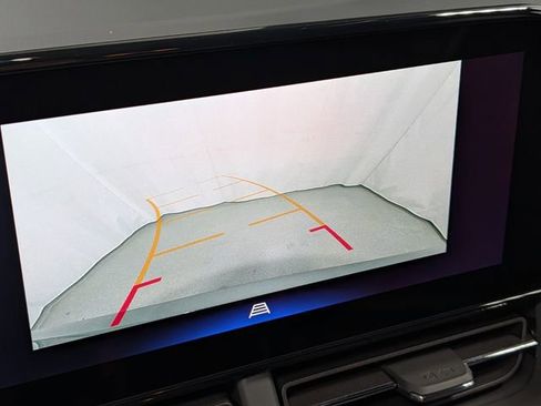 New 2026 Chevrolet Trax RS w/ Driver Confidence Package image 24