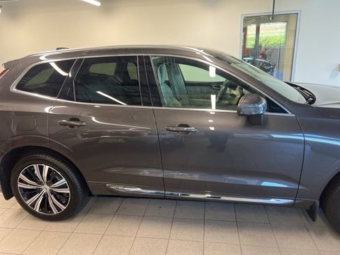 Used 2022 Volvo XC60 B6 Inscription w/ Protection Package Premier image 8