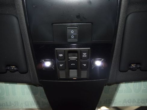 Used 2023 Volkswagen Tiguan SE R-Line AWD/4WD image 45